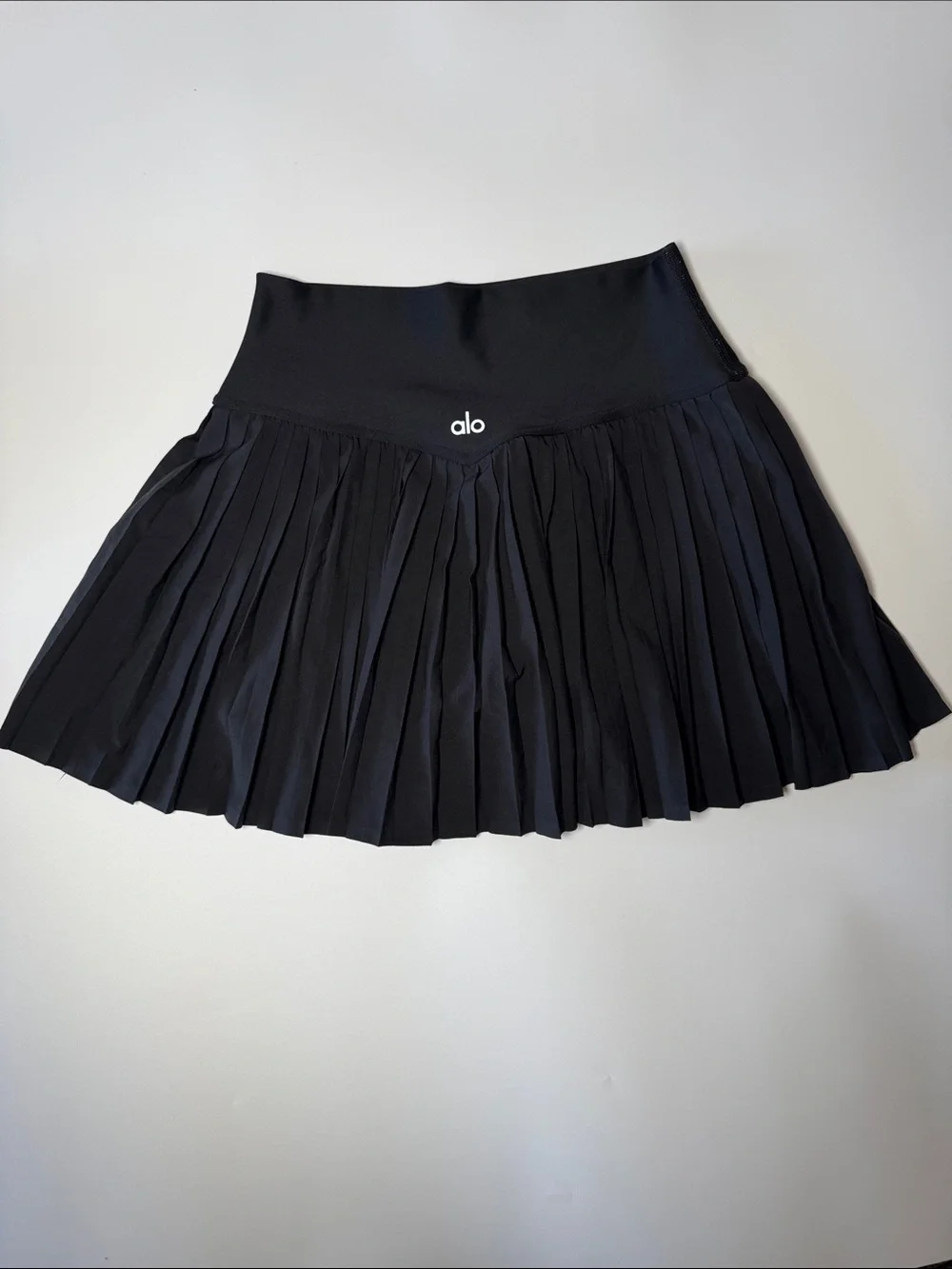 ALO Yoga Black Grand Slam Skirt with High Waist